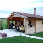 Gartenhaus mit Terrasse